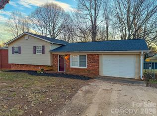 130 Powder Horn Rd, Mooresville, NC 28115