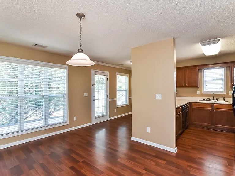 3856 Pine Village Pl — Photo 6