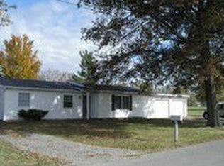 220 Red Row, Marion, IL 62959