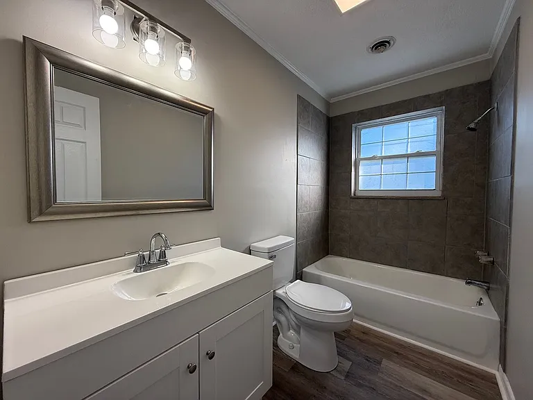 104 Skyview Dr — Photo 10