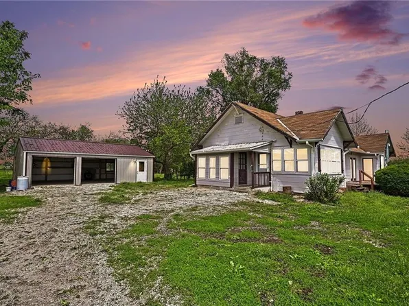 2350 NE Breckenridge Rd, Lathrop, MO 64465