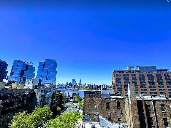 5th image of 440 Wythe Ave APT 4D