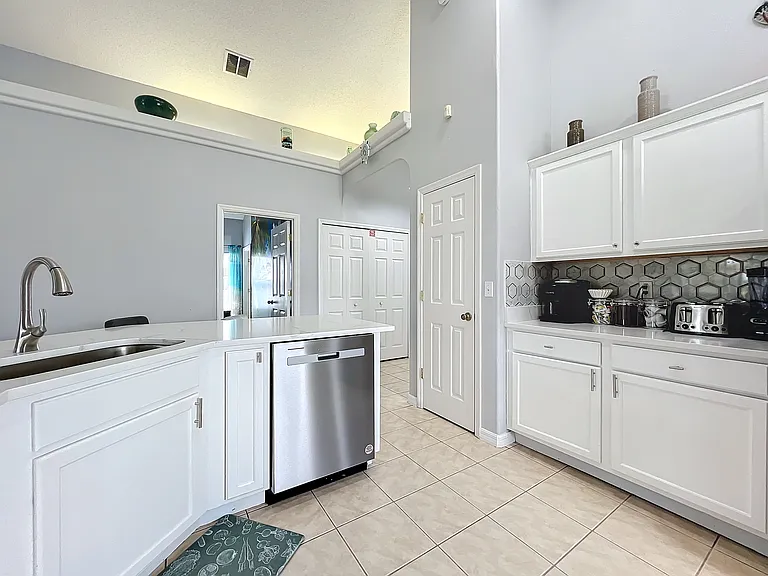 1735 Morning Star Dr — Photo 18