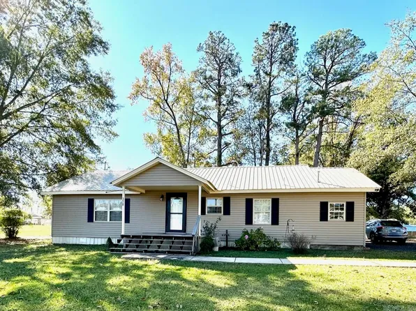 370 3rd St, Leslie, AR 71652