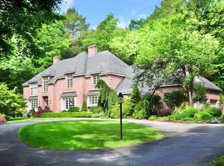 37 Lord Davis Ln, Avon, CT 06001