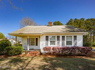 323 E Kornegay St, Dover, NC 28526