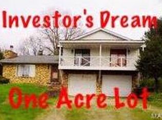 1800 Vaughn Ln, Maryville, IL 62062