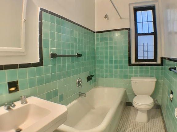 4th image of 825 W 187th St APT 3H