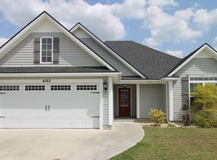 4162 Shadow Garden Dr, Hahira, GA 31632