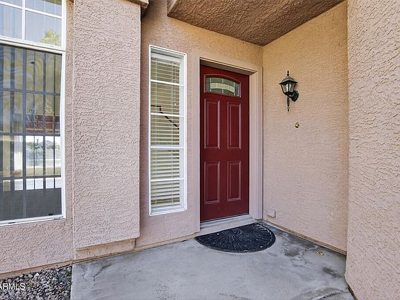 4th image of 1363 E Butler Cir