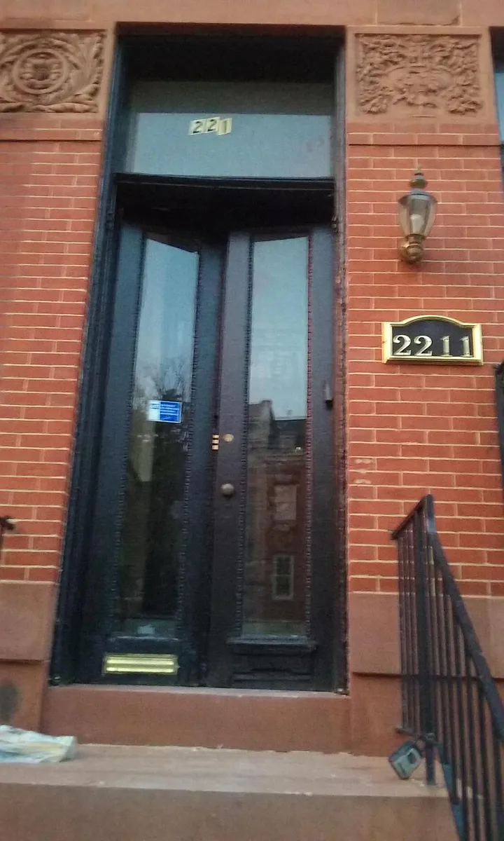 Building Photo - 2211 Eutaw Pl #1