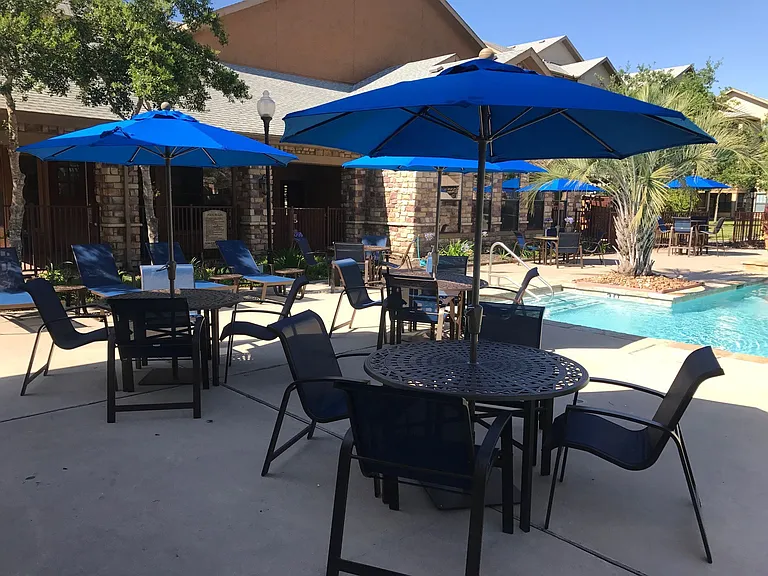 COBBLESTONE PARK — Photo 11