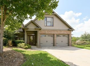 233 Highland Village Ln, Woodstock, GA 30188