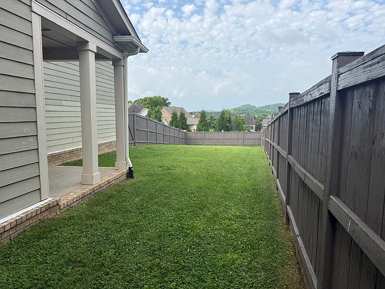 2812 Americus Dr — Photo 18