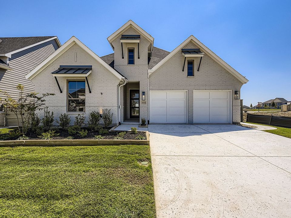 8808 Chestnut Lane front elevation