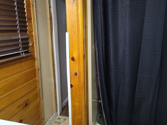 4th image of 13 Rose Street