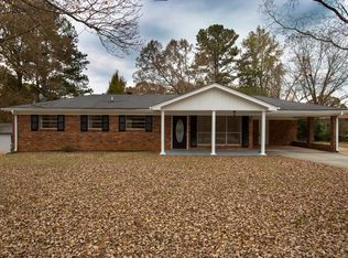 1158 Golden Meadow Dr, Riverdale, GA 30296