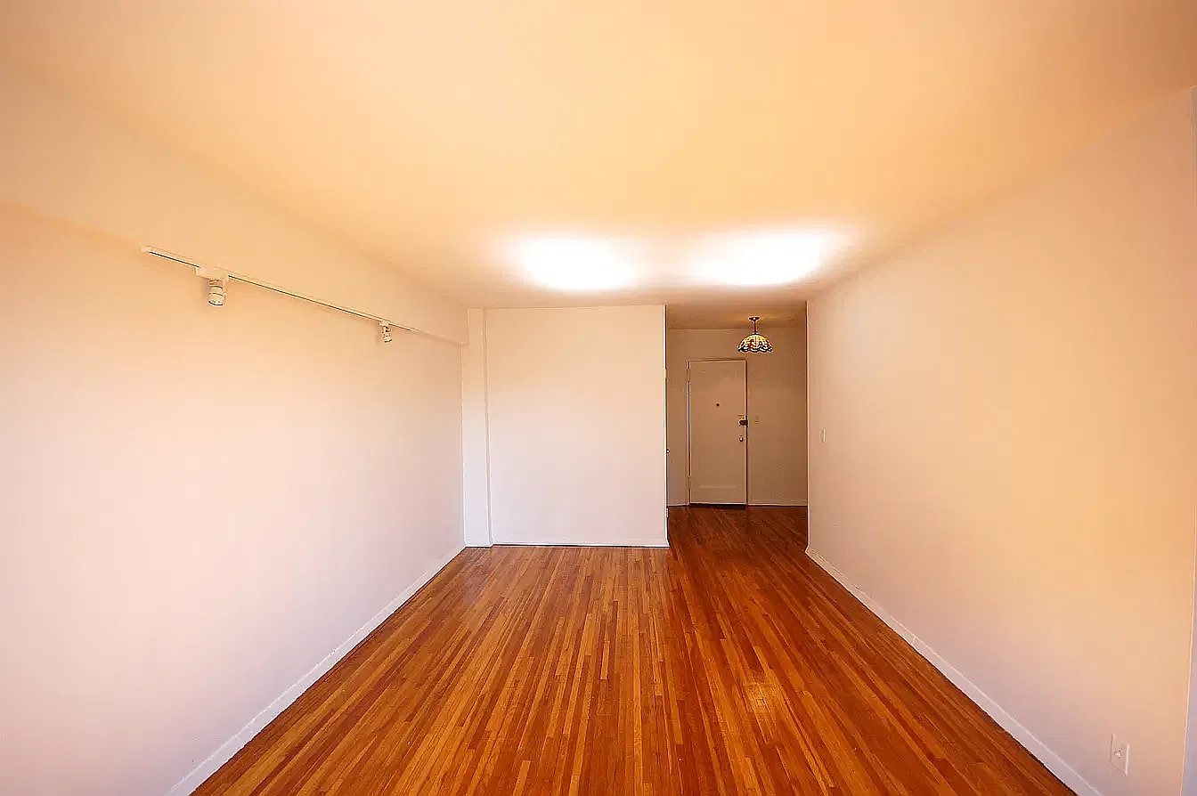 640 West 231st Street — Photo 3