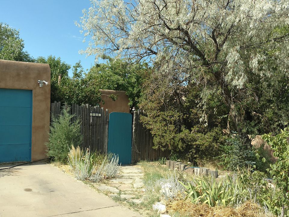1st image of 2031 Placita De Vida
