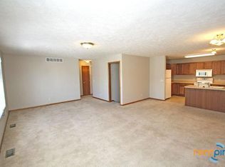 8610 Delphinium Ln, Lincoln, NE 68505