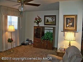 4th image of 3814 Beaver Dr