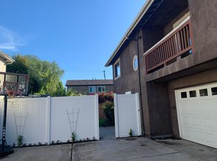 237 16th Pl #C, Costa Mesa, CA 92627