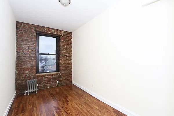 Rented by Nooklyn NYC LLC | media 4