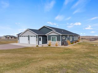 19236 Double Tree Cir, Belle Fourche, SD 57717