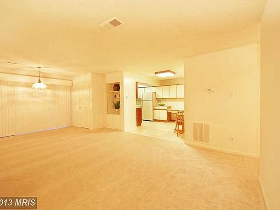 5th image of 12111 Greenway Ct APT 174