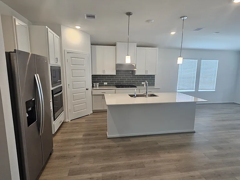 2834 Dark Lantern Dr — Photo 5
