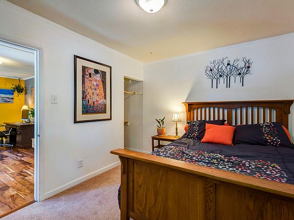3rd image of 239 N McKinley Ave