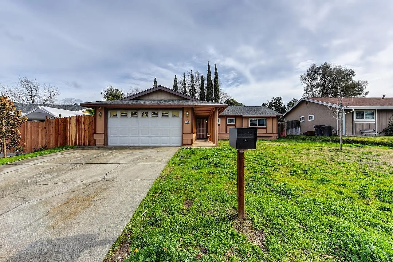 7240 Windjammer Way photo 1