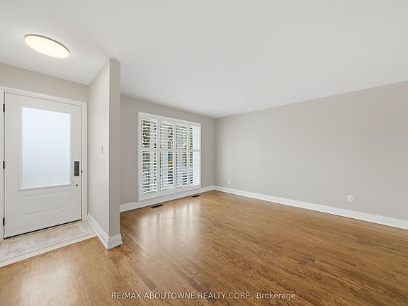 4th image of 134 Wakefield Rd