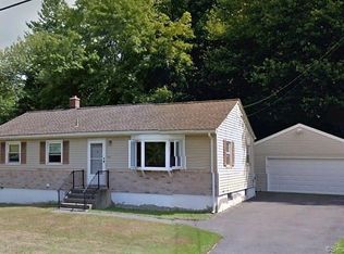 25 Barton Rd, Milford, CT 06460