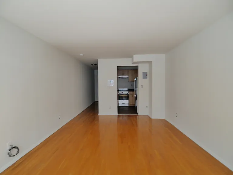 317 E 91st St #C1 — Photo 4