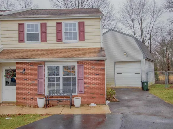 38 Berks Ct, Quakertown, PA 18951