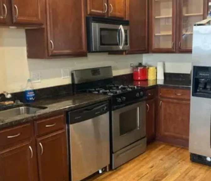 4810 N Avers Ave #GE — Photo 3