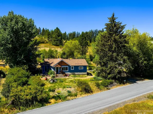 1031 Spring Valley Rd, Troy, ID 83871