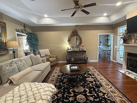 5th image of 106 Baywood Dr