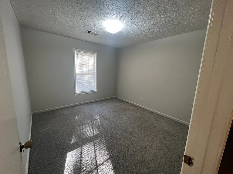 2836 1st St E — Photo 11