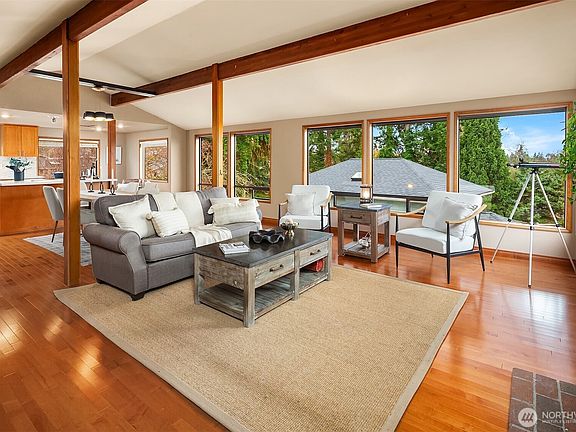 5th image of 902 7th Avenue S
