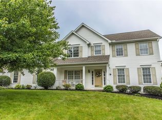 2772 Rising Meadow Dr, Akron, OH 44333