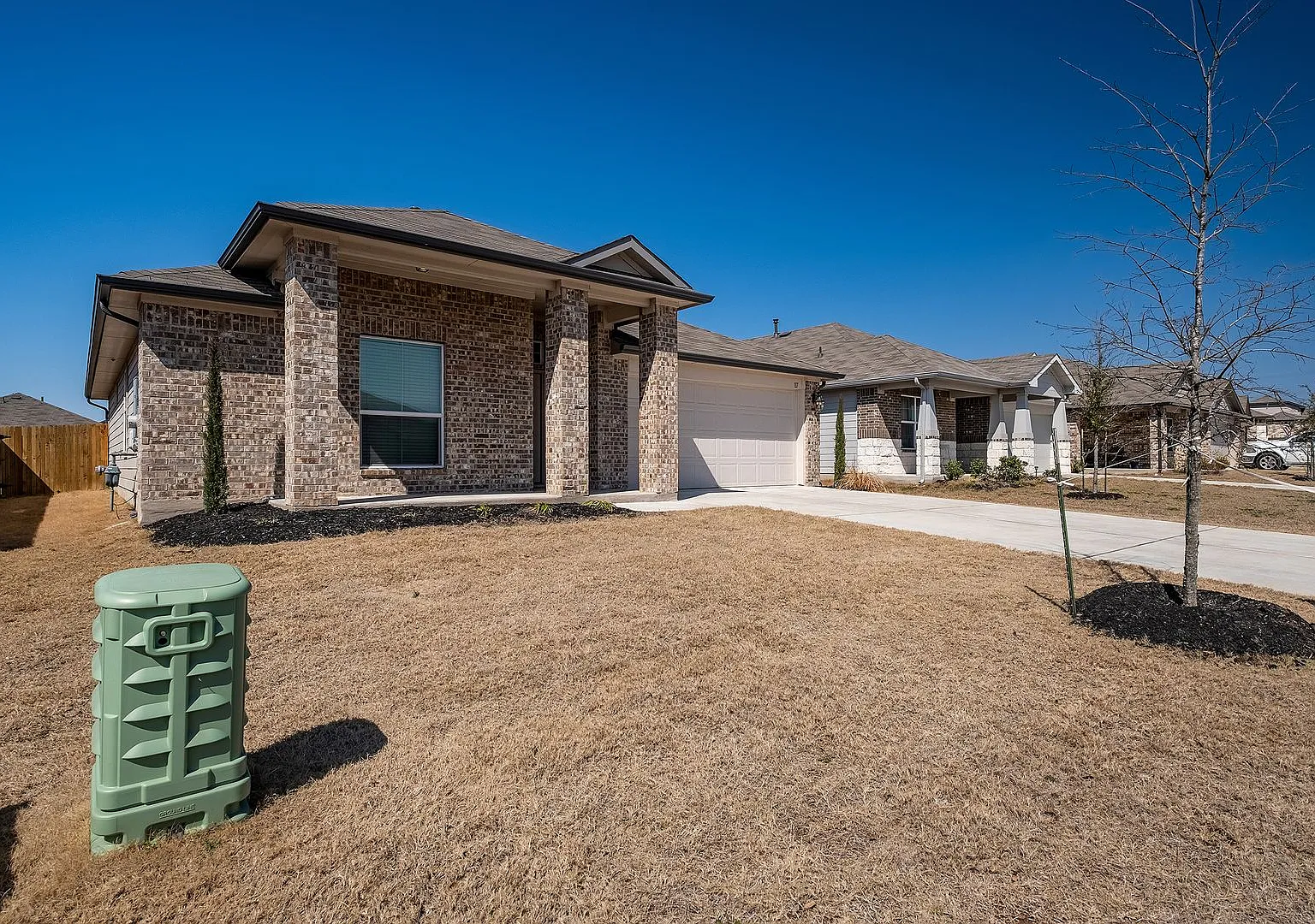 Fantastic 3 Bedroom, 2 Bath Home Near Downtown Hutto — Photo 3