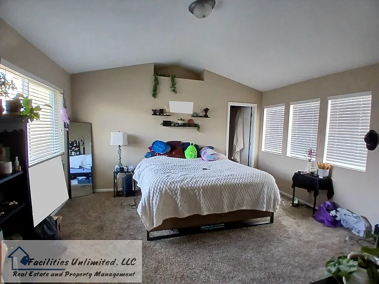 1815 Falcon Ridge Dr — Photo 15