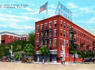 215 Central Ave APT 4D, Saint Petersburg, FL 33701