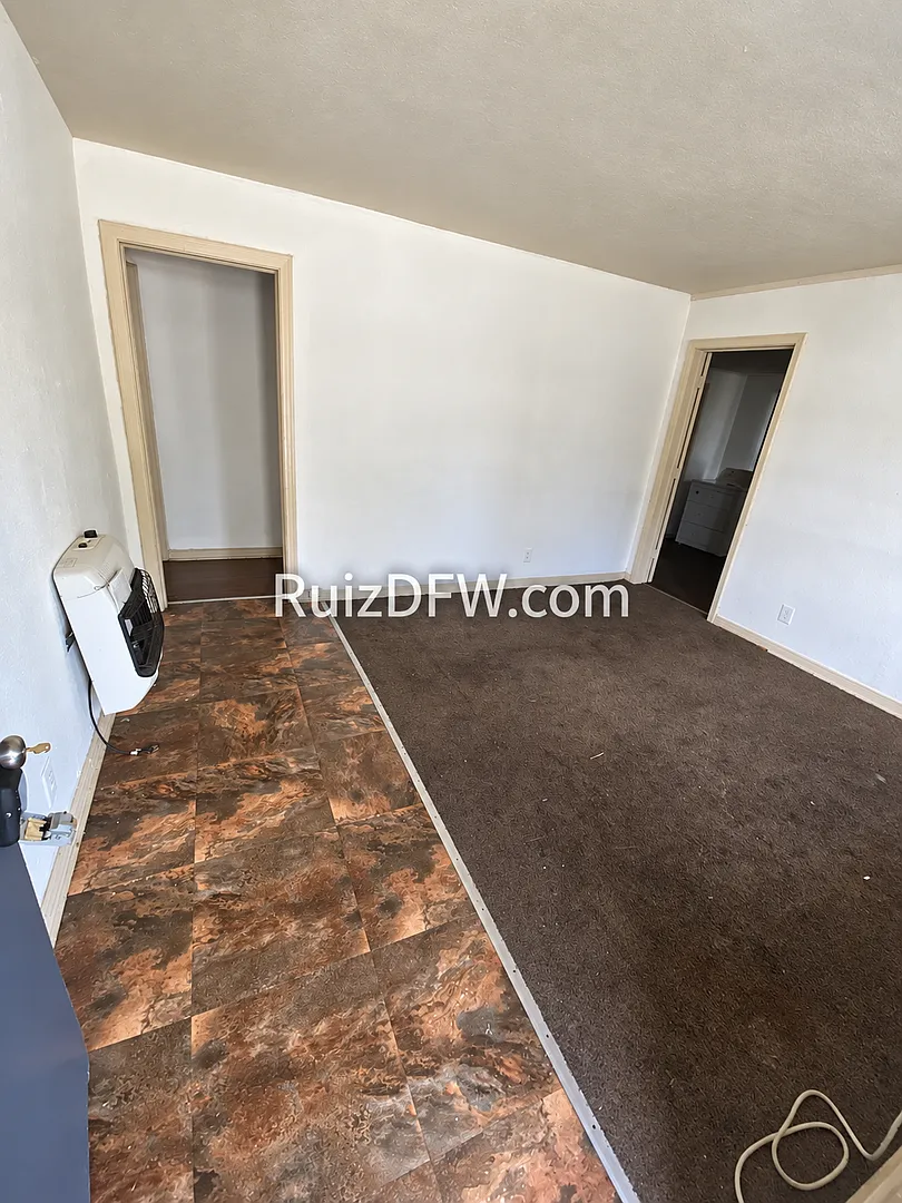 Single-Family Home Available! — Photo 3