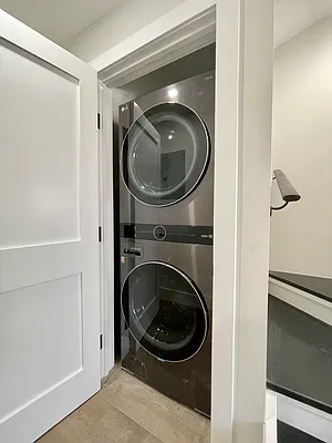 Rented by Corcoran | media 52