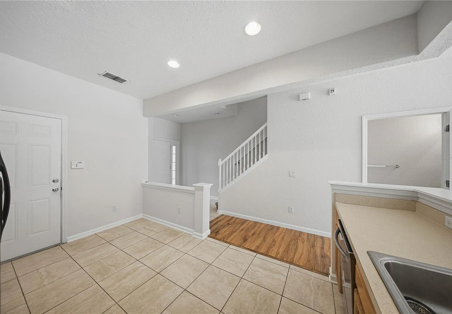3 bed, 1584 sqft, $1,650 — Photo 4