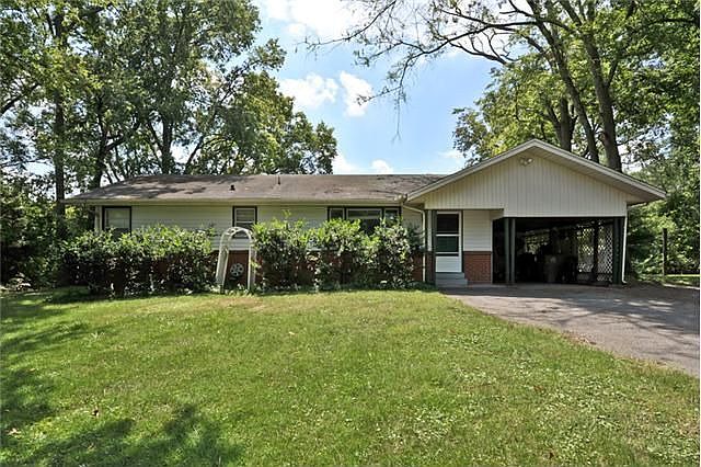 1st image of 624 Bel Air Dr