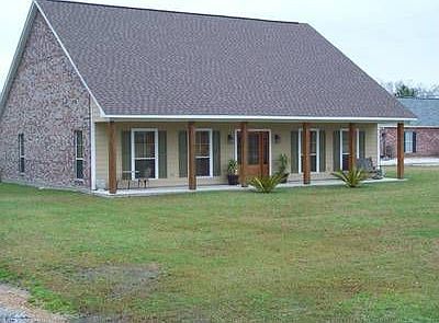 1st image of 1110 Holly Dr
